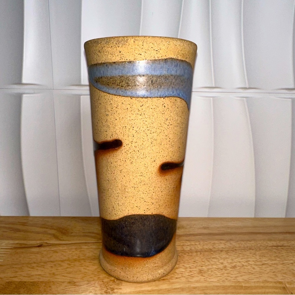Alfadom Pottery Vase Excellent Condition